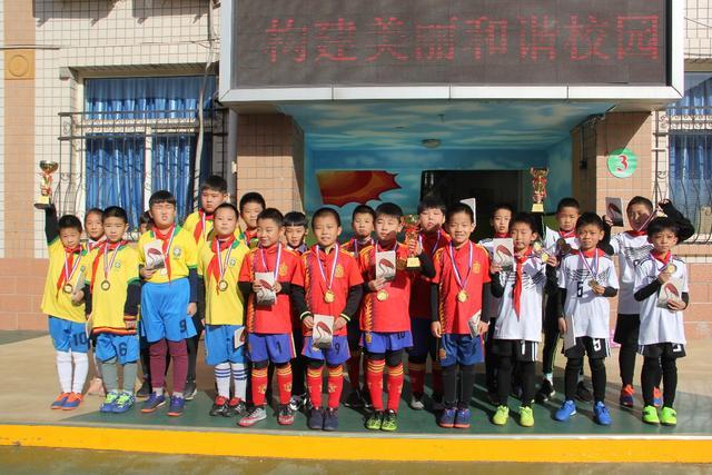 俱乐部杯-刘泽一16+9浙江胜吉林 吴昌泽9+12