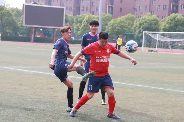 英超-B费点射迪亚洛绝杀 曼联2-1逆转曼城