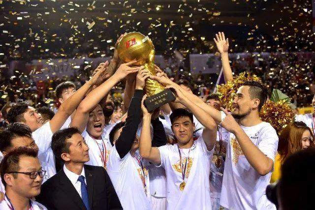 马德兴：无内治无外交 国足凭什么进世界杯